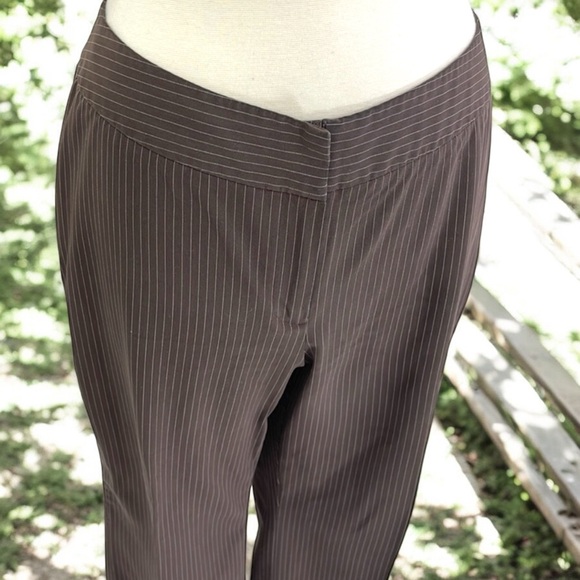 Worthington Women’s Brown Pinstripe Stretch Pants - Picture 13 of 16